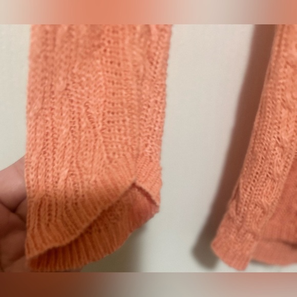 Women’s Lauren Ralph Lauren Light Orange 100% Linen V Neck Sweater.‎ Size Large. - Picture 4 of 6